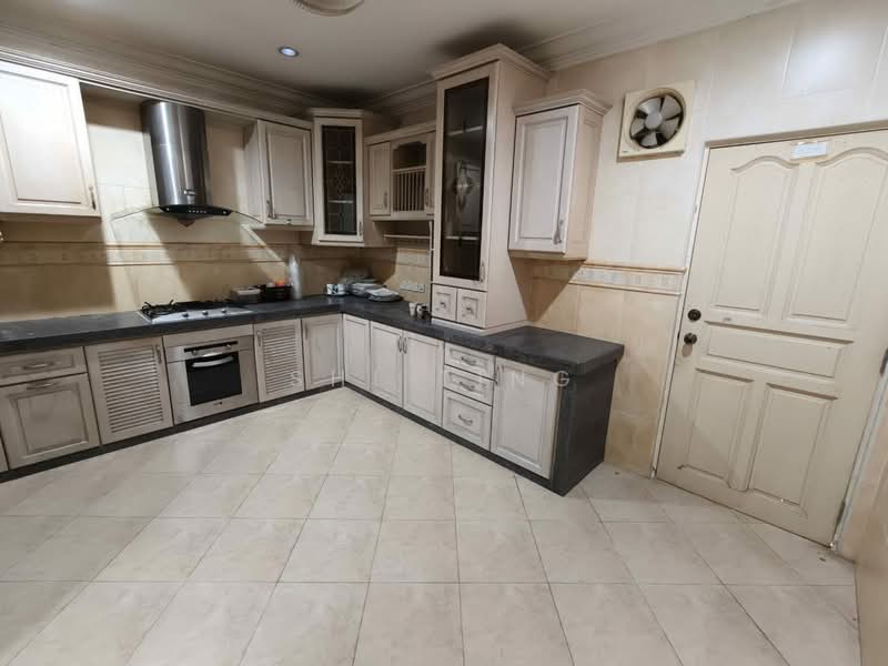 Semi-Detached House for Sale in Taman Impian Emas (Skudai) - Shi Ting - Kitchen - PropertyGuru.com.my