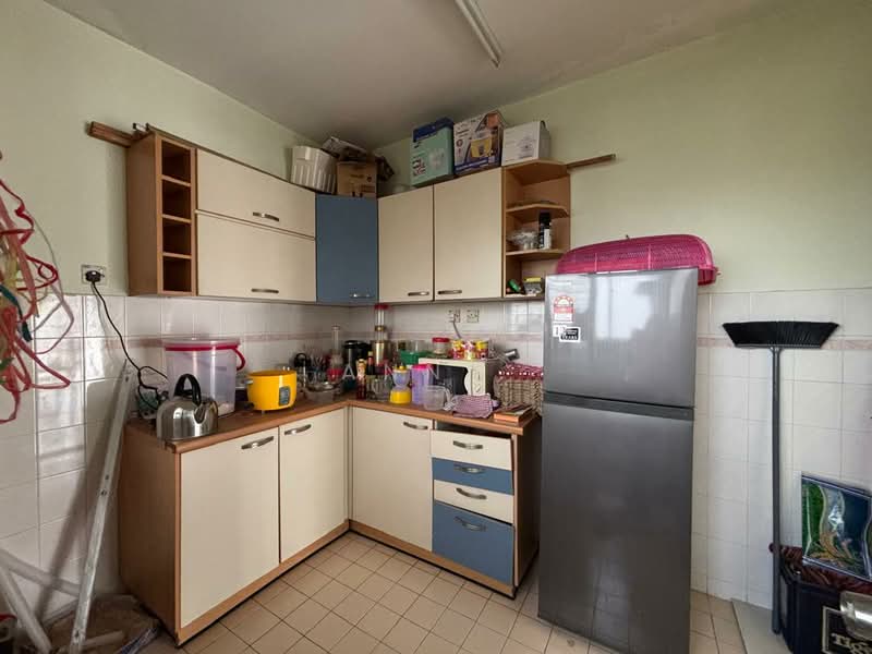 Apartment for Sale at Kenanga Apartments - Ann . - Kitchen - PropertyGuru.com.my