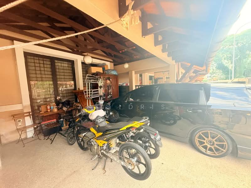 2-storey Terraced House for Sale in Alam Damai (Cheras) - Ali Idris - Exterior - PropertyGuru.com.my