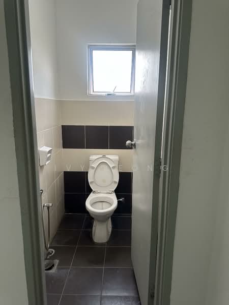 Factory for Rent in Iskandar Puteri (Nusajaya) (Johor) - Ivy Leong - Bathroom - PropertyGuru.com.my