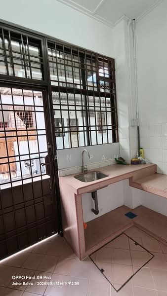 Taman Molek untuk Untuk Disewa - RM 2,000 /bulan, Mac 2026 - PropertyGuru.com.my