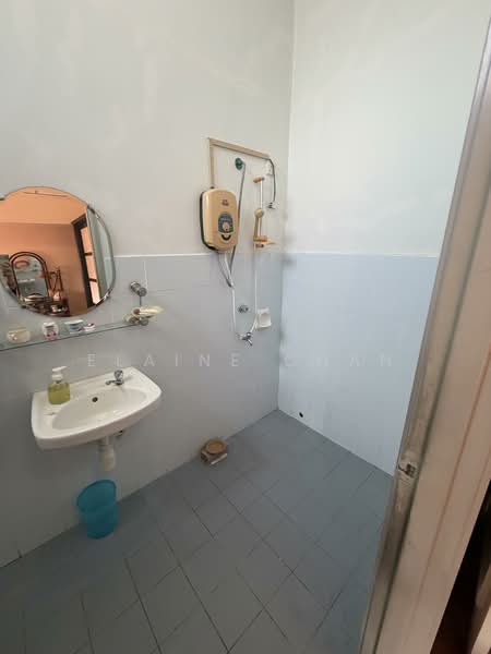 Jalan Pesona X , Taman Pelangi Indah , 81800 Ulu Tiram ,Johor untuk Untuk Dijual - RM 610,000, Mac 2026 - Bathroom - PropertyGuru.com.my