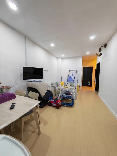 1-storey Terraced House for Sale in Skudai (Johor) - Piong Zong Han - Living Room - PropertyGuru.com.my
