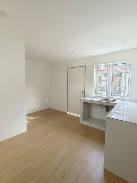 Rumah Teres 2 Tingkat untuk Dijual di Taman Yayasan (Segamat) - Marcus Tey - Kitchen - PropertyGuru.com.my