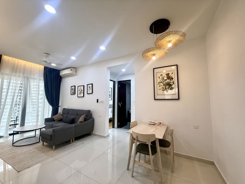 Condominium for Rent at Kings Bay @ Country Garden Danga Bay - Jessy Yip - Living Room - PropertyGuru.com.my