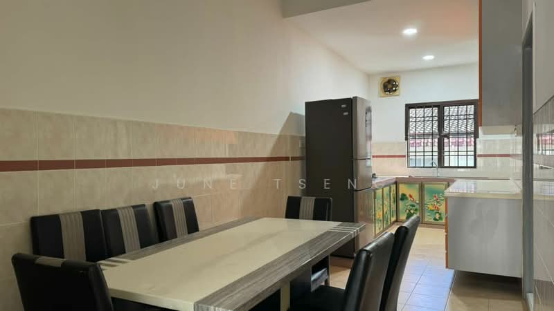 Untuk Disewa - BUKIT INDAH BANDAR NUSAJAYA