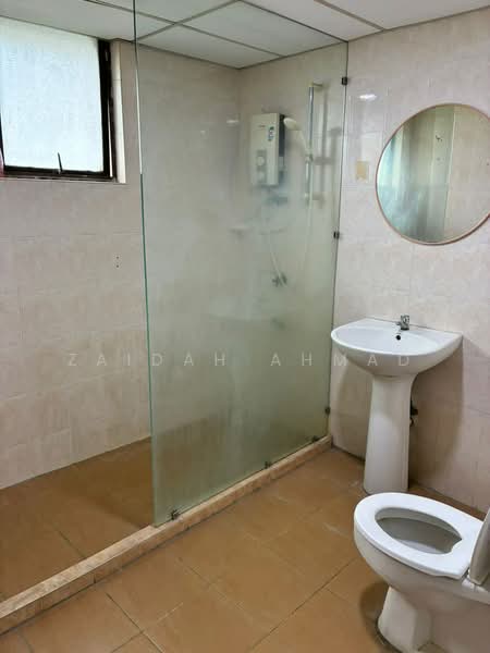 Condominium for Sale at Bougainvilla Condominium, Bukit Bintang - Zaidah Ahmad - Bathroom - PropertyGuru.com.my
