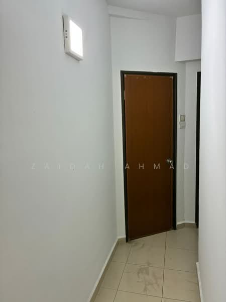 Condominium for Sale at Bougainvilla Condominium, Bukit Bintang - Zaidah Ahmad - Corridor - PropertyGuru.com.my