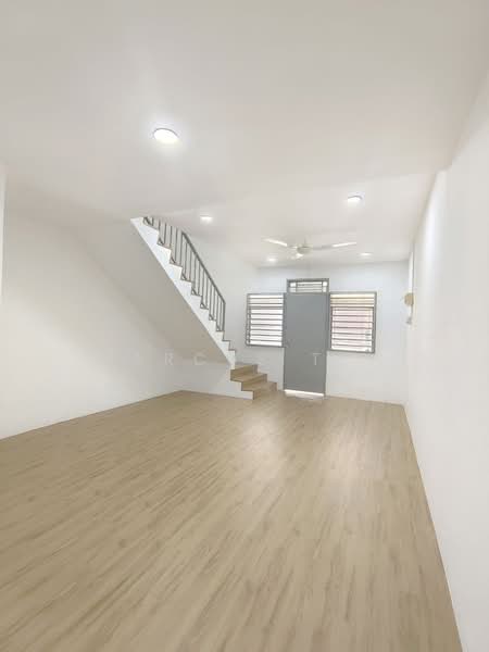 Taman Muhibbah Simpang Renggam untuk Untuk Dijual - RM 229,000, Apr 2026 - Interior - PropertyGuru.com.my