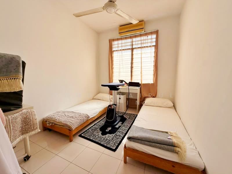 2-storey Terraced House for Sale in Taman Putra Perdana (Puchong) - Mohd Khairul Amilin - Bedroom - PropertyGuru.com.my