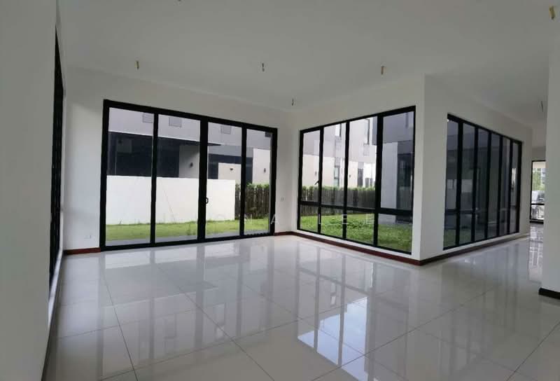 Bungalow for Sale in Telok Panglima Garang (Selangor) - Fiona Lee - Living Room - PropertyGuru.com.my