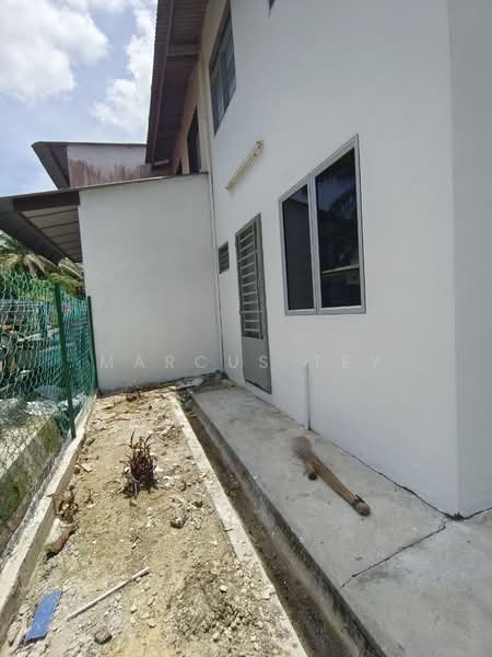 2-storey Terraced House for Sale in Simpang Renggam (Johor) - Marcus Tey - Exterior - PropertyGuru.com.my