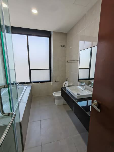Aurora Resort Villas untuk Untuk Disewa - RM 5,500 /bulan, Mac 2026 - Bathroom - PropertyGuru.com.my