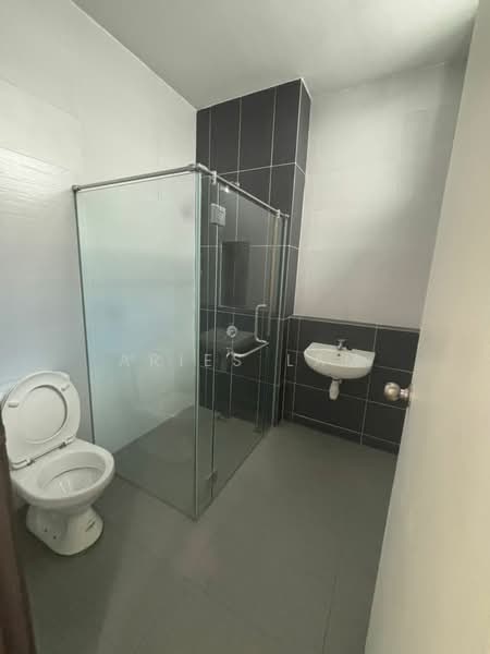Cluster House for Rent in Johor Bahru (Johor) - Aries Lam - Bathroom - PropertyGuru.com.my