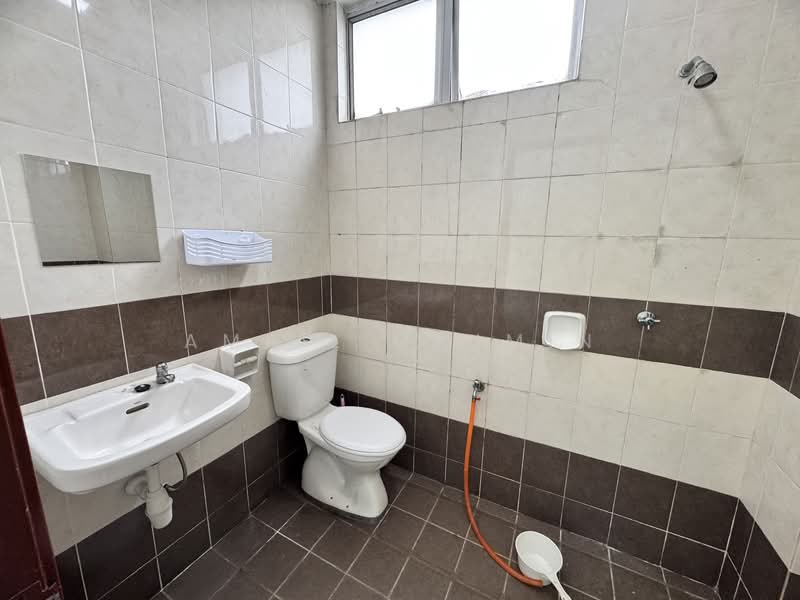 Pelangi Semenyih 2 (Phase 3) untuk Untuk Dijual - RM 420,000, Apr 2026 - Bathroom - PropertyGuru.com.my