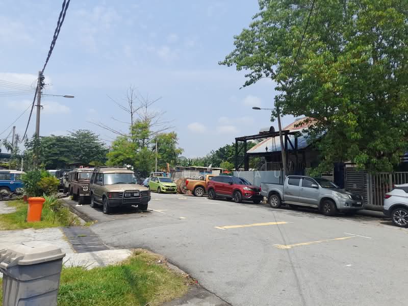 Commercial Land for Sale in Serdang Lama (Seri Kembangan) - Elaine Yau - Exterior - PropertyGuru.com.my
