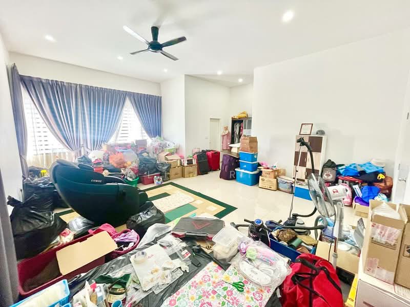 Bandar Sri Sendayan untuk Untuk Dijual - RM 1,030,000, Apr 2026 - Living Room - PropertyGuru.com.my