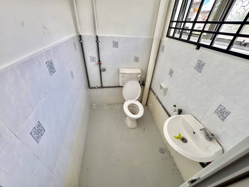 2-storey Terraced House for Sale in Taman Sri Saujana (Kota Tinggi) - Marcus Tey - Bathroom - PropertyGuru.com.my