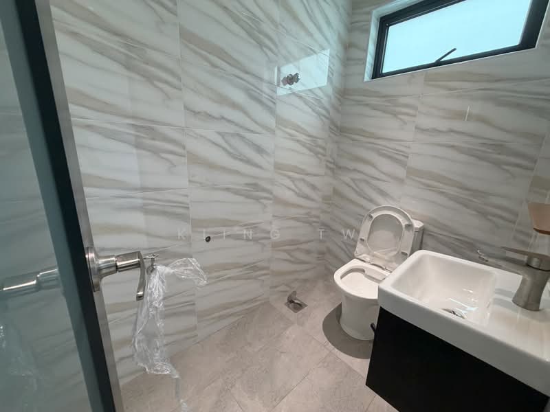 2-storey Terraced House for Sale in Taman Sri Bintang (Kepong) - Kiing TW - Bathroom - PropertyGuru.com.my