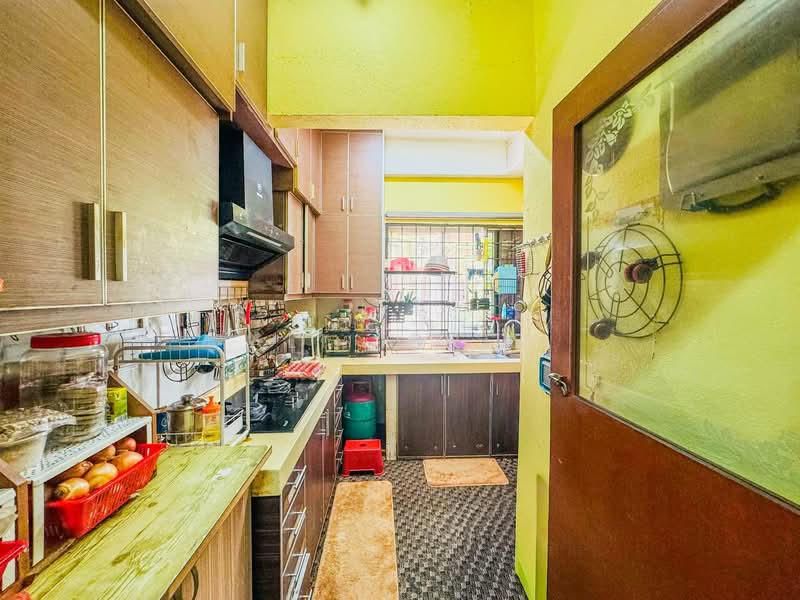 2-storey Terraced House for Sale in SS19 (Subang Jaya) - Ali Idris - Kitchen - PropertyGuru.com.my