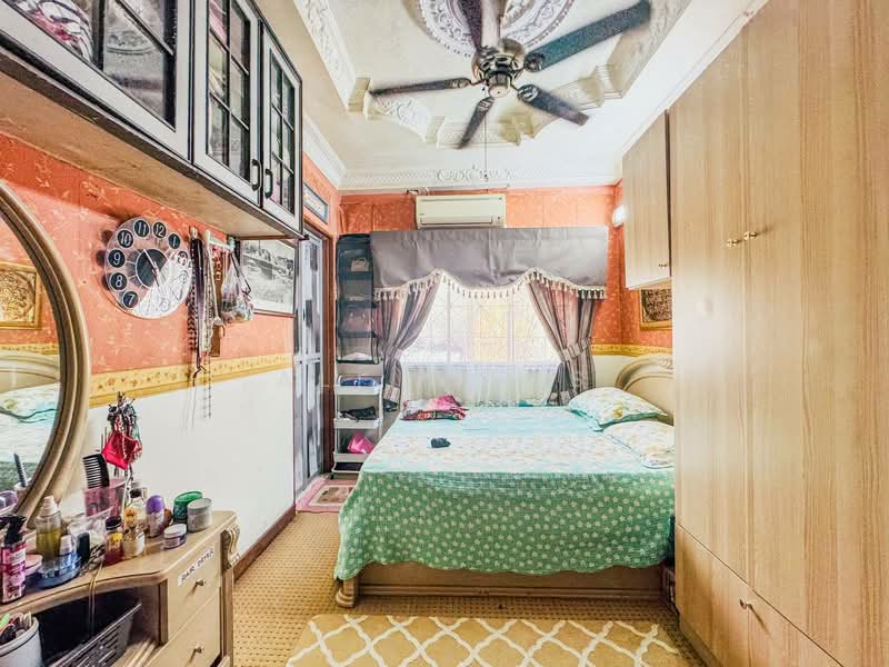 2-storey Terraced House for Sale in SS19 (Subang Jaya) - Ali Idris - Bedroom - PropertyGuru.com.my