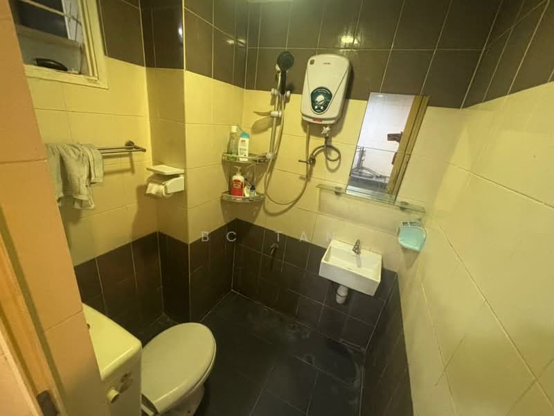 Apartment for Sale at Sri Jinjang - BC TAN - Bathroom - PropertyGuru.com.my