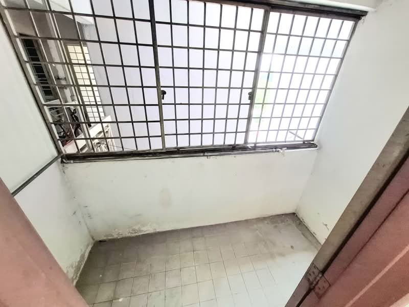 Apartment for Sale at Sri Jinjang - BC TAN - Balcony - PropertyGuru.com.my