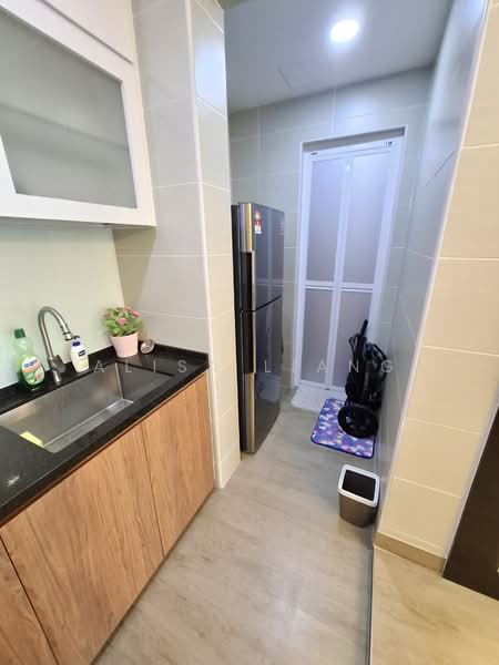 D'Secret Garden (Pangsapuri Kempas Indah) untuk Untuk Disewa - RM 2,500 /bulan, Mac 2026 - Kitchen - PropertyGuru.com.my