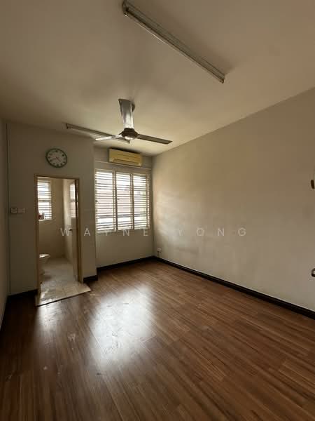 2-storey Terraced House for Sale in Denai Alam (Shah Alam) - Wayne Yong - Bathroom - PropertyGuru.com.my