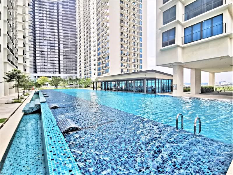 Trefoil untuk Untuk Disewa - RM 1,300 /bulan, Mac 2026 - Pool - PropertyGuru.com.my
