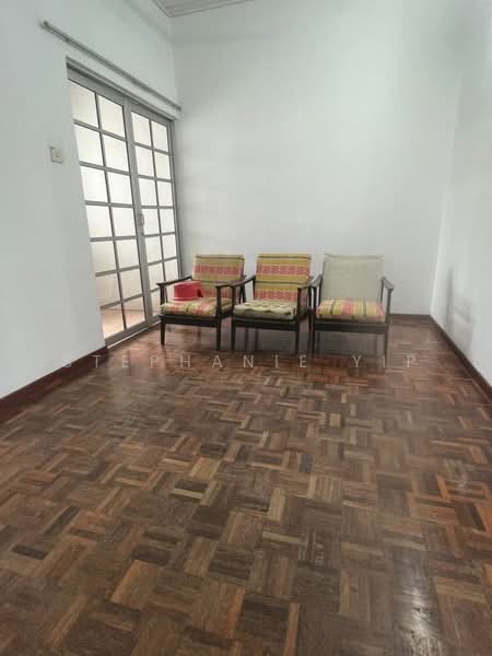 2-storey Terraced House for Sale in Bandar Kinrara Seksyen 1 (Bandar Kinrara) - Stephanie YIP - Living Room - PropertyGuru.com.my