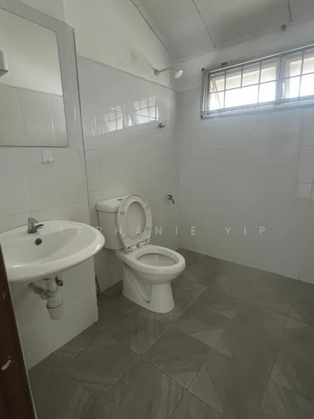 2-storey Terraced House for Sale in Bandar Kinrara Seksyen 1 (Bandar Kinrara) - Stephanie YIP - Bathroom - PropertyGuru.com.my