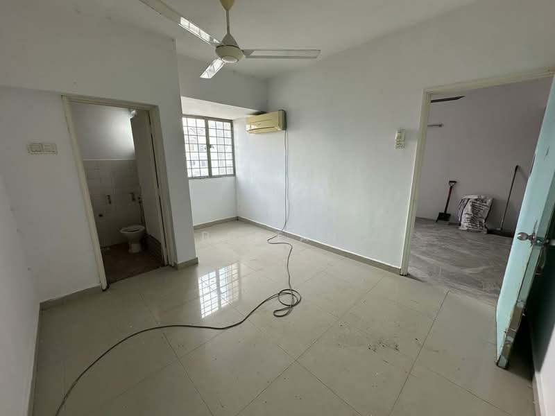Apartment for Sale at Sri Jinjang - BC TAN - Bathroom - PropertyGuru.com.my