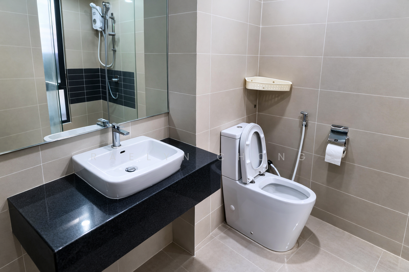 Service Residence for Sale at The Link 2 @ Bukit Jalil (Serviced Residences) - Raelyn Chong - Bathroom - PropertyGuru.com.my