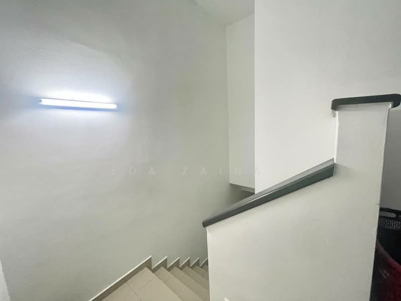 Seksyen 30 untuk Untuk Dijual - RM 650,000, Mac 2026 - PropertyGuru.com.my