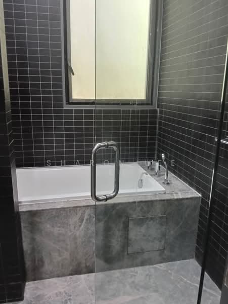 Condominium for Rent at The Breezeway - Sharon Lee Lee - Bathroom - PropertyGuru.com.my
