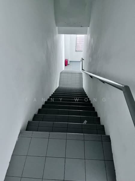 Kilang untuk Disewa di Puchong (Selangor) - Fanny Wong - Corridor - PropertyGuru.com.my