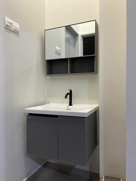 2-storey Terraced House for Sale in Taman La Casa (Lunas) - Aswad . - Bathroom - PropertyGuru.com.my