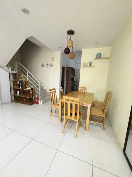 Bandar Tasek Mutiara untuk Untuk Disewa - RM 1,400 /bulan, Mac 2026 - Dining Room - PropertyGuru.com.my