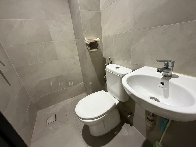 Semi-Detached House for Sale in Bandar Sungai Long (Selangor) - Tommy Wong - Bathroom - PropertyGuru.com.my