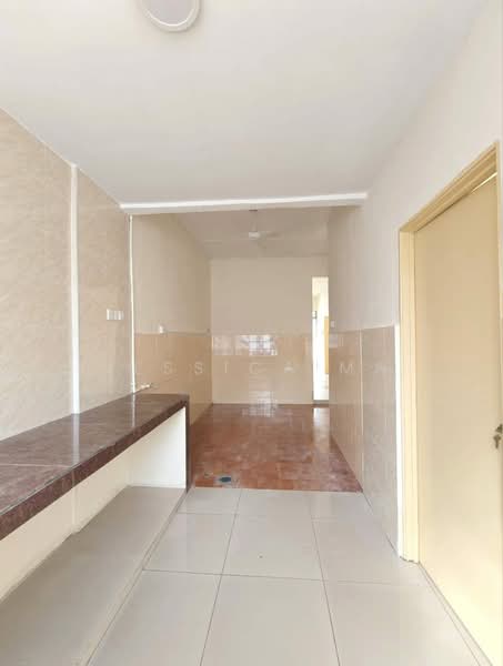 1-storey Terraced House for Rent in Taman Johor Jaya (Johor Bahru) - Jessica Ma - Kitchen - PropertyGuru.com.my