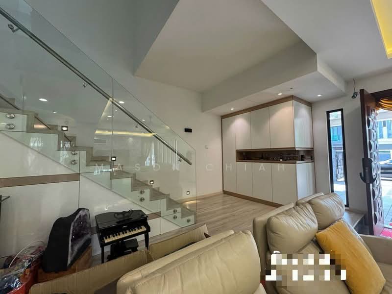 2-storey Terraced House for Sale in Ambang Botanic 2 (Klang) - Mason Chiah - Living Room - PropertyGuru.com.my