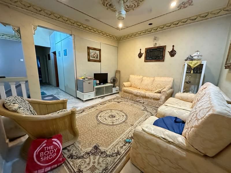Taman Rakan untuk Untuk Dijual - RM 608,000, Mac 2026 - Living Room - PropertyGuru.com.my