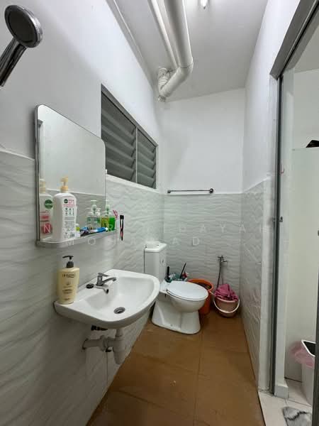 Apartment for Sale at Residensi Bistaria - Noor Hidayah Mohamad Noor - Bathroom - PropertyGuru.com.my