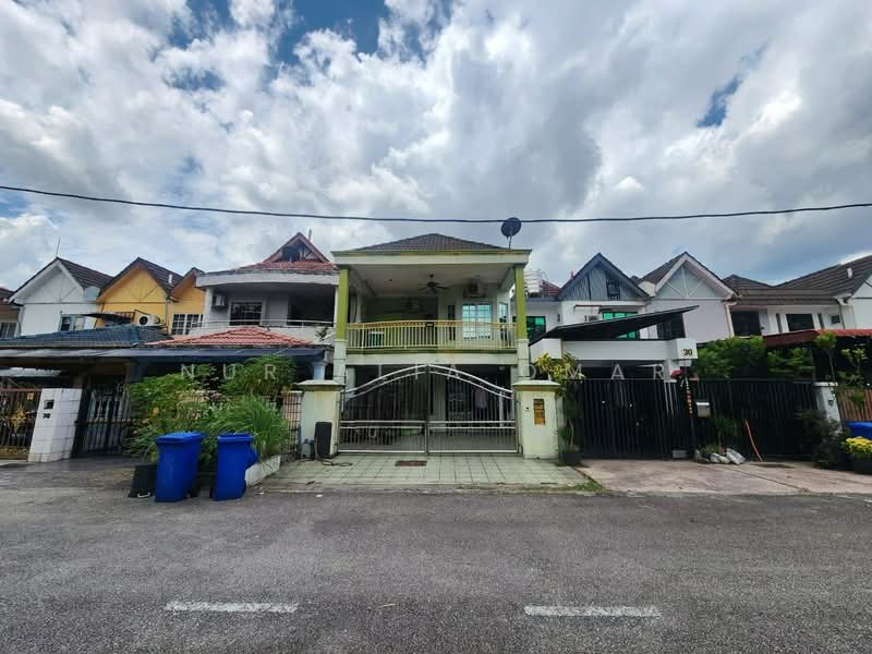 2-storey Terraced House for Sale in Seksyen 19 (Shah Alam) - Nur Alia Omar - Exterior - PropertyGuru.com.my