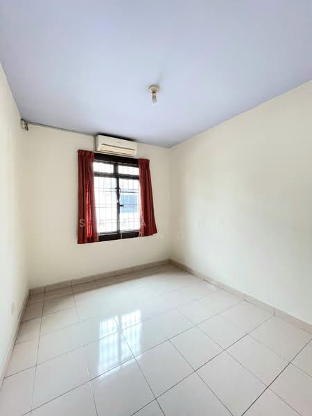 Taman Mount Austin untuk Untuk Disewa - RM 2,000 /bulan, Mac 2026 - Bedroom - PropertyGuru.com.my