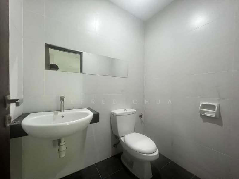 Stapok untuk Untuk Dijual - RM 1,250,000, Mac 2026 - Bathroom - PropertyGuru.com.my