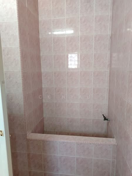 Ipoh gunung rapat renovated extended single storey house for sale untuk Untuk Dijual - RM 265,000, Mac 2026 - Bathroom - PropertyGuru.com.my