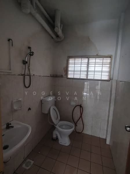 Tropika Apartment untuk Untuk Dijual - RM 250,000, Mac 2026 - Bathroom - PropertyGuru.com.my
