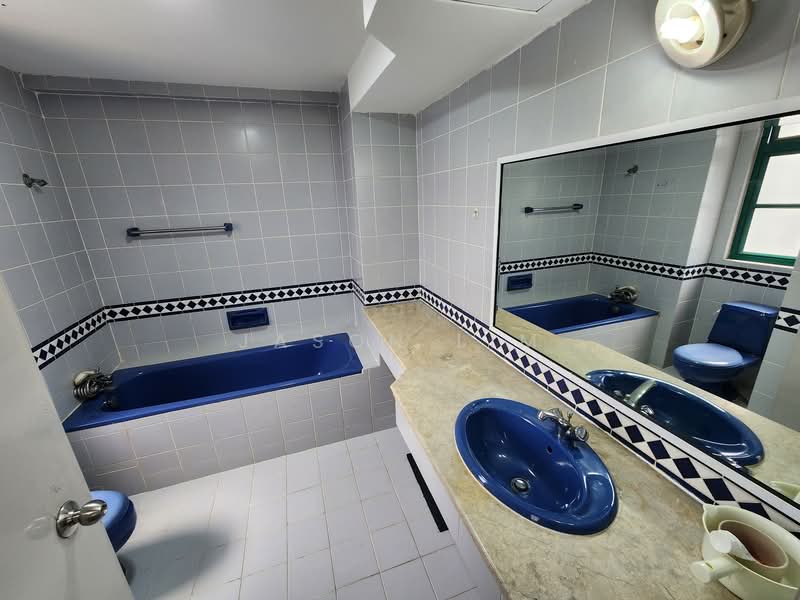 Condominium for Rent at The Straits View Condominium - Jason Lim - Bathroom - PropertyGuru.com.my